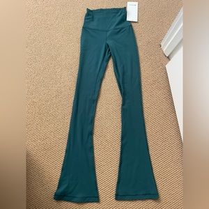 Lulu lemon blue flare leggings